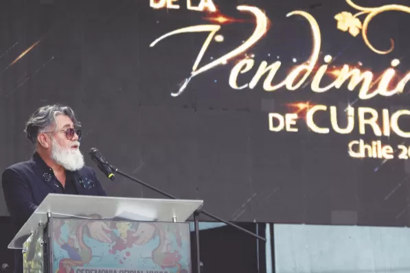 PATRICIO ROJAS: Pregonero de la XXXIV Fiesta de la Vendimia de Curicó