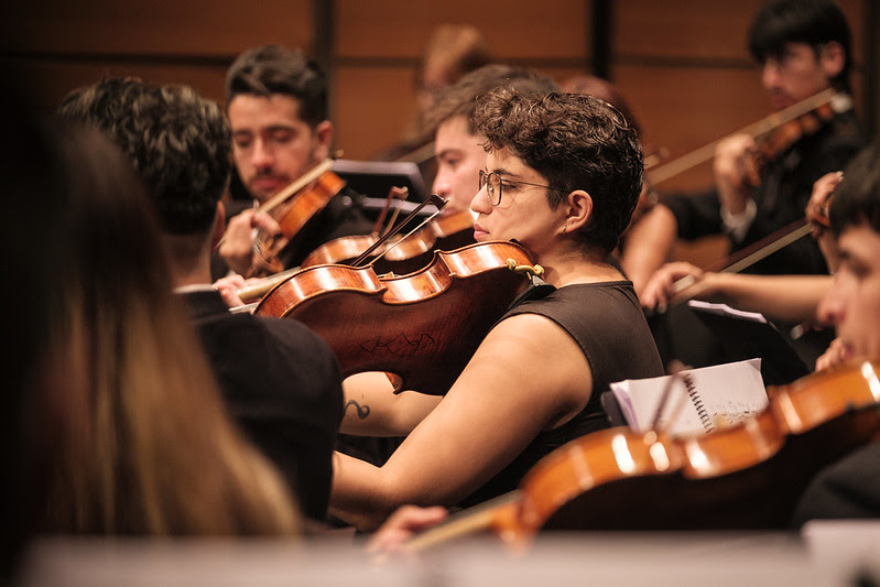 Abril en el TRM: música, danza y humor marcan la cartelera del Teatro Regional del Maule