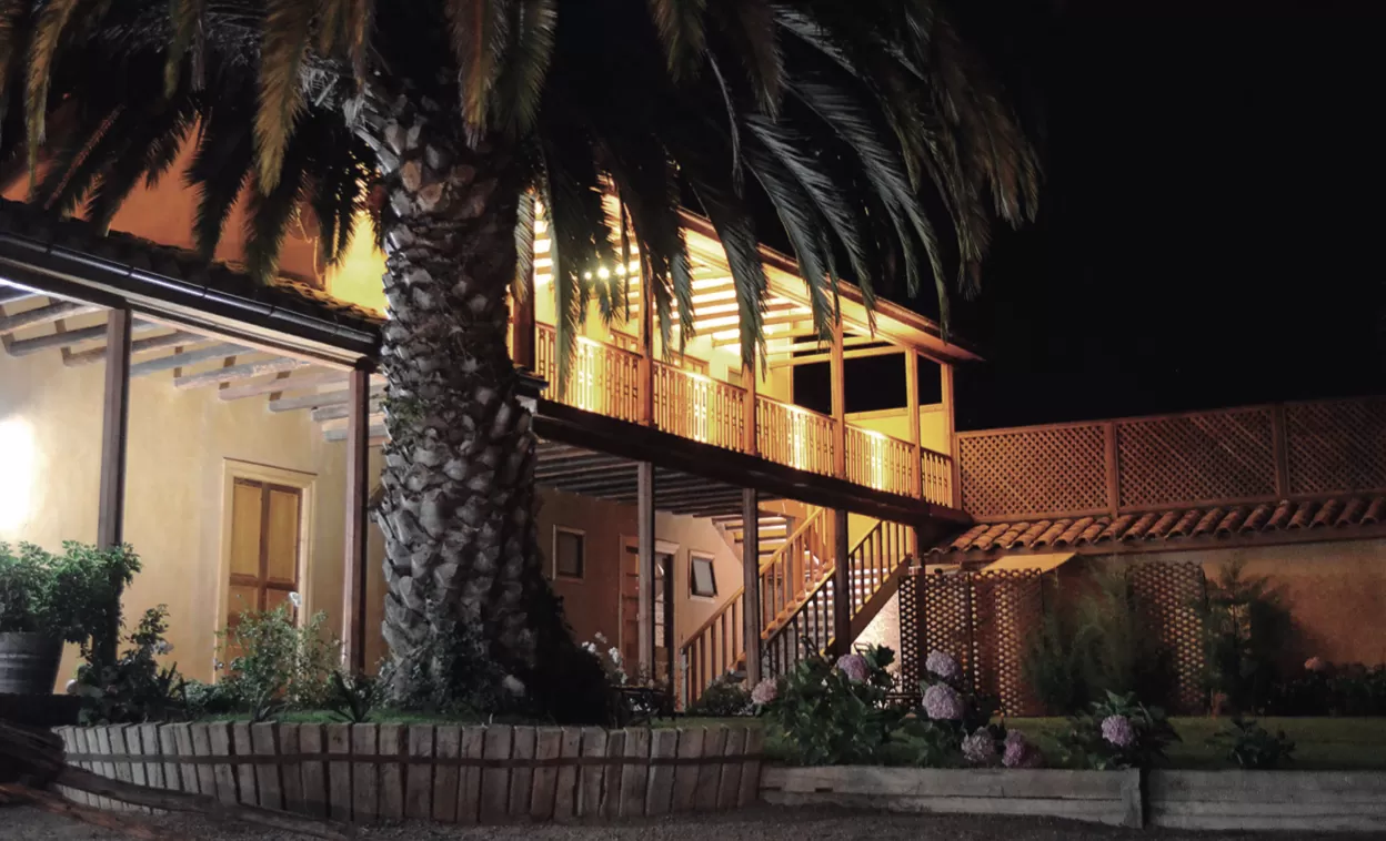 Claudio Ferrari Peña Arquitectura, tiempo y escala humana desde Vichuquén