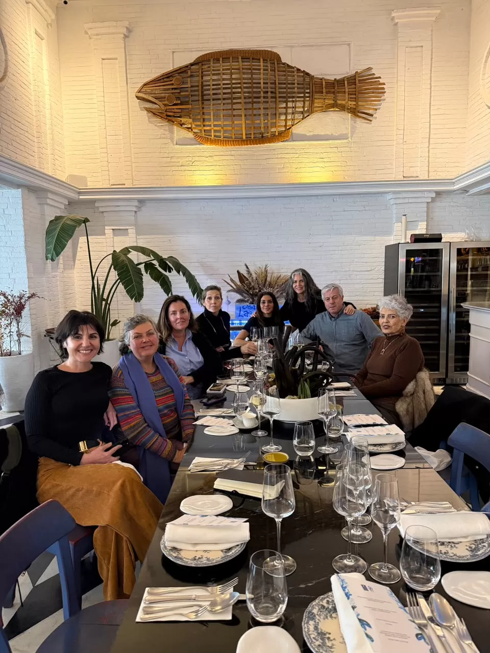 Los cronistas gastronómicos se reunieron en Casa Las Cujas, cocina de playa en Vitacura