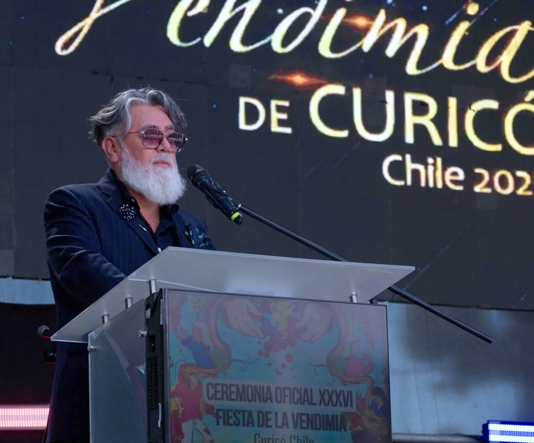 Patricio Rojas destaca el valor cultural de la empanada en la identidad gastronómica de Chile