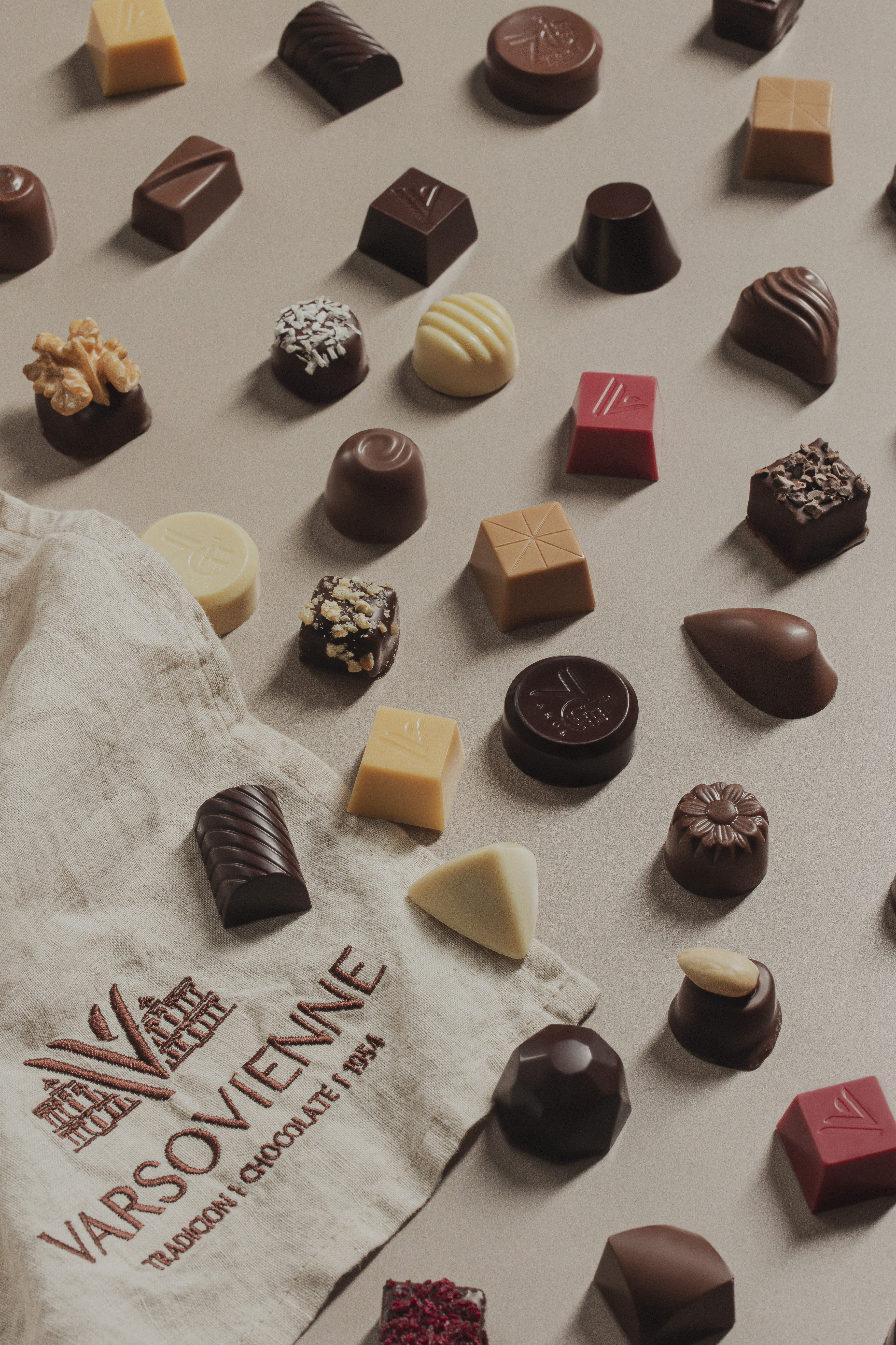 Celebra con Varsovienne los 71 años de trayectoria en el mundo del chocolate