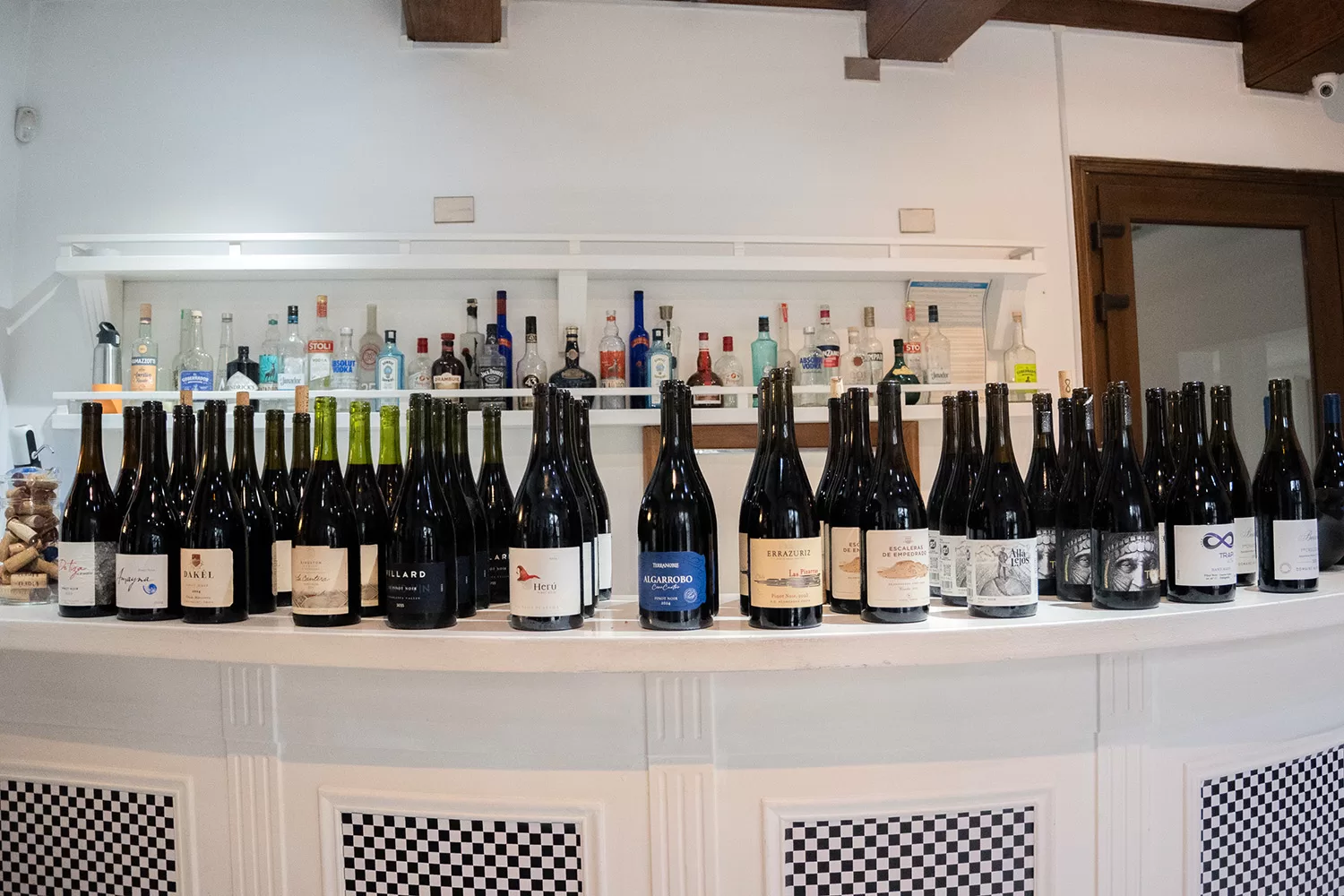 Del suelo a la botella: las decisiones que construyen el Pinot Noir chileno