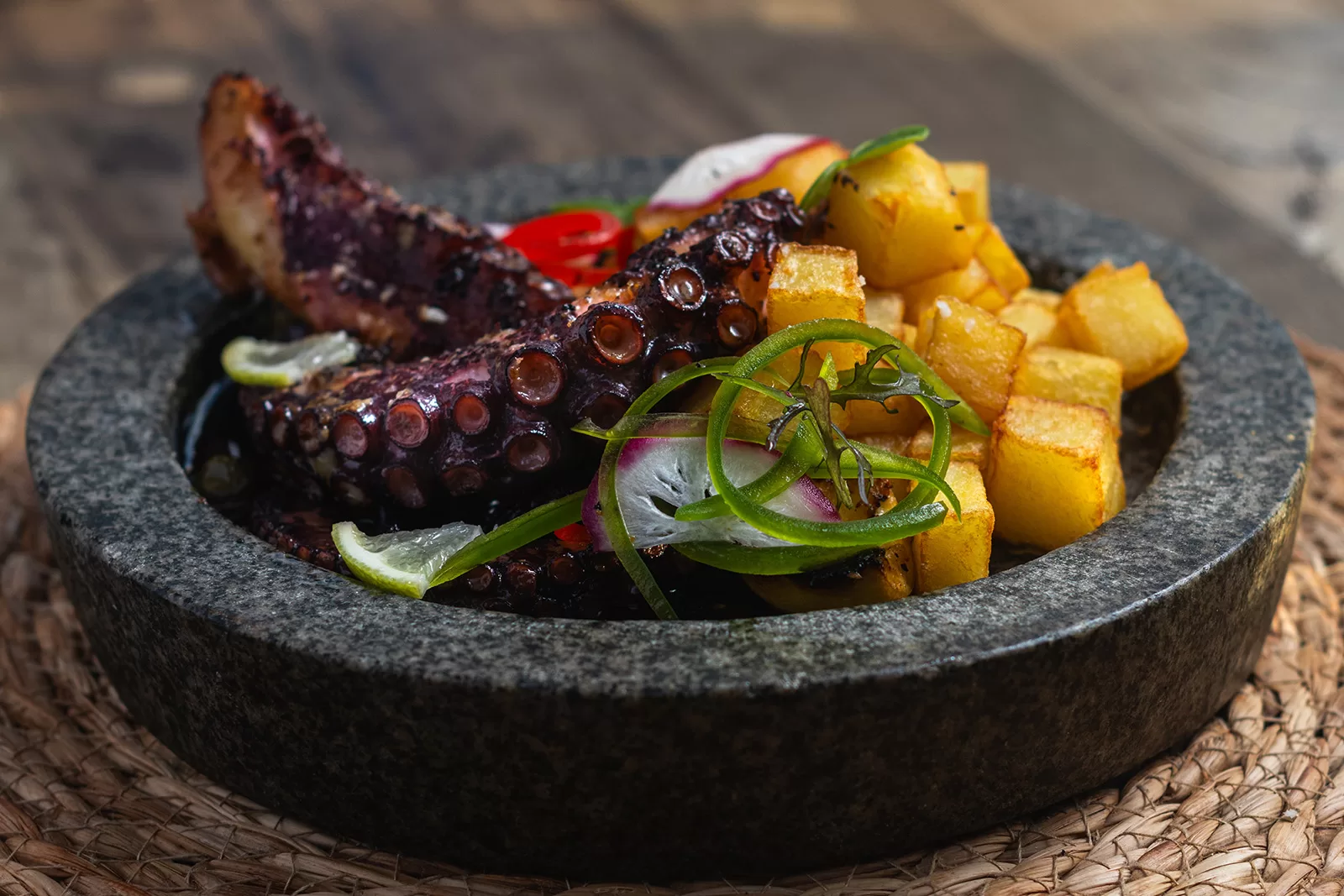 PESCA Y PARRILLA por Danilo Robles