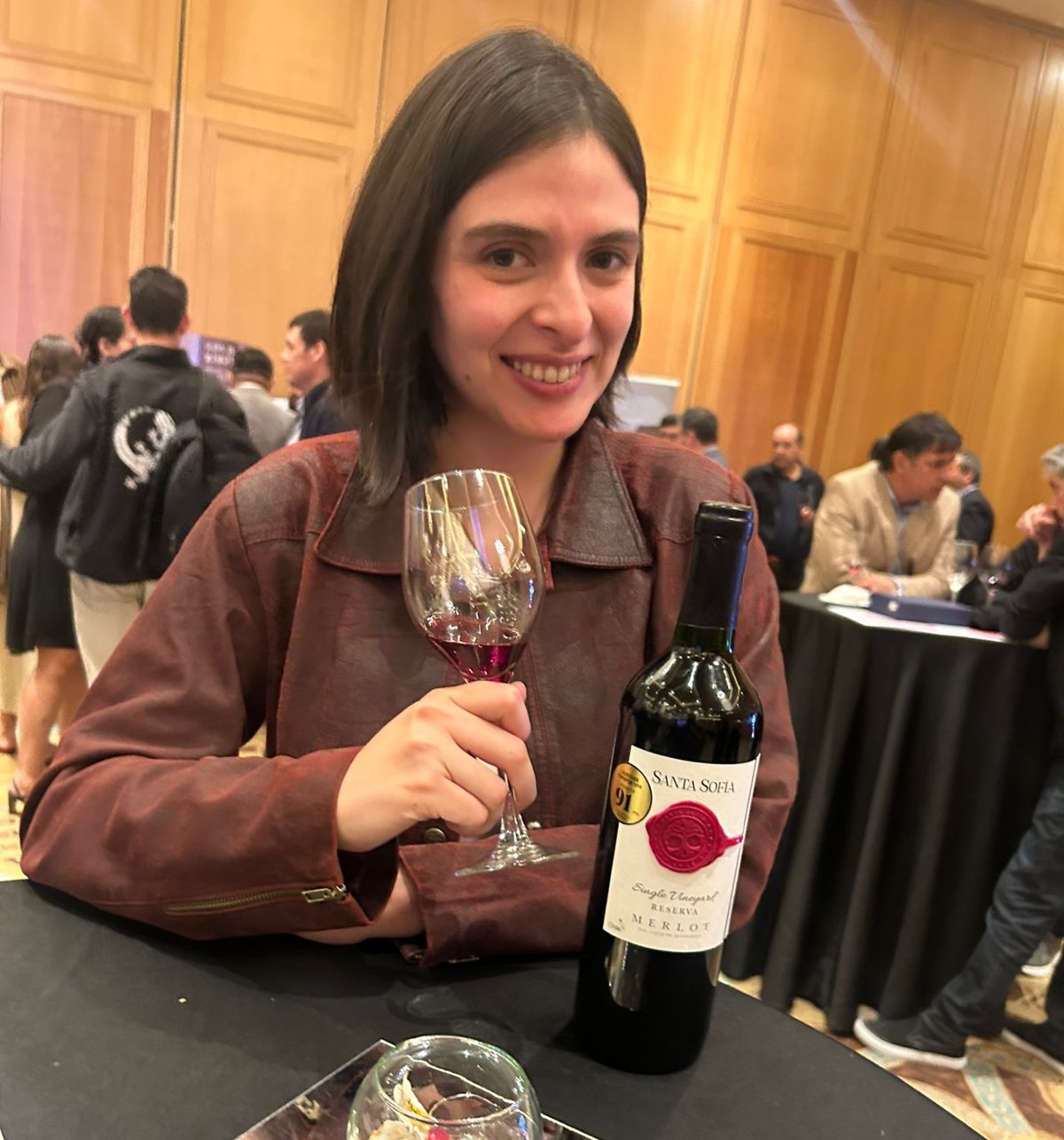 Santa Sofía Chile, un vino que encanta a la vista y enamora al probar